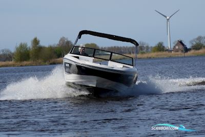Sea Ray 19 SPX Motorbåd 2016, med Mercruiser motor, Holland