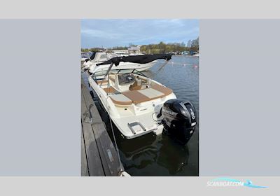 Sea Ray 19 SPX Motorbåd 2016, med  Mercury motor, Sverige