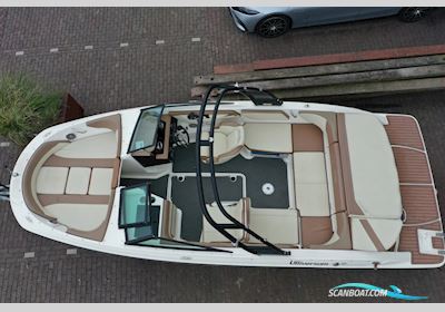 Sea Ray 210SPX Motorbåd 2018, med Mercruiser motor, Holland