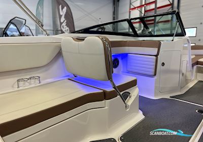 Sea Ray Spx 210 Motorbåd 2017, med Mercruiser 4.5l V6 250hk motor, Sverige