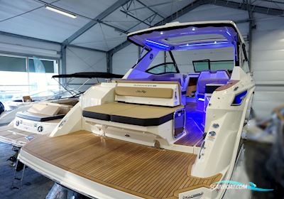 Sea Ray Sundancer 320 - IN Store! Motorbåd 2023, med 2 x Mercruiser Ect 6.2L Mpi Axius Med Bravo Iii X motor, Sverige