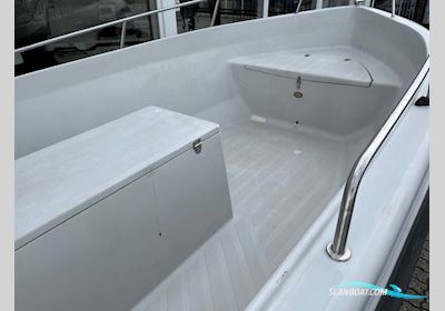 Sealine 530 Styrepultsbåd med 18 hk Mercury 2-takt - Anvisningssalg Motorbåd 2000, med Mercury motor, Danmark