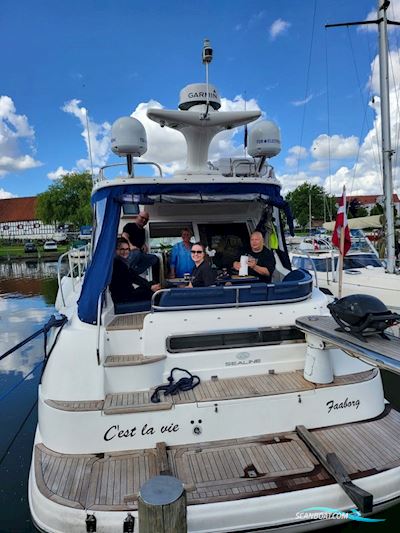 Sealine F43 Motorbåd 2004, med 2 x Volvo Penta
 motor, Danmark