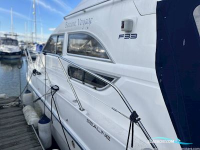Sealine International F33 Motorbåd 2000, med Volvo Kad32P motor, England
