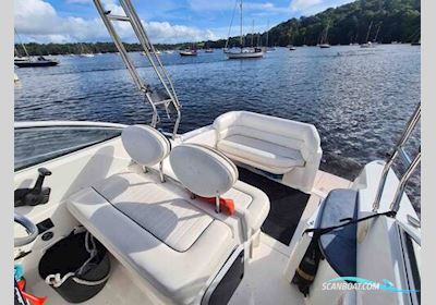 Sealine International S23 Sports Cruiser Motorbåd 2002, med Volvo KAD32 motor, England