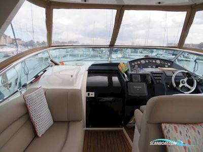 Sealine International S38 Motorbåd 2006, med Volvo Penta D4 motor, England