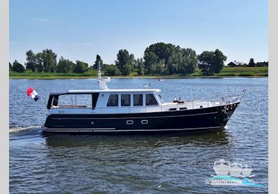 Silverline Millennium 13.50 OK Motorbåd 2000, med Perkins motor, Holland