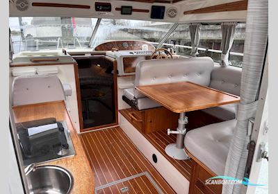 Skilsö 975 Arctic Motorbåd 1994, med Volvo Penta is Een Zweeds Merk Dat Wereldwijd Bekendstaat om Betrouwbare en Krachtige Scheepsmotoren en Aandrijfsystemen. Ze Leveren Zowel Diesel- al motor, Holland