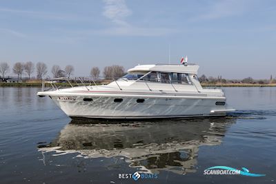 Skilsö 975 Arctic Motorbåd 1994, med Volvo Penta is Een Zweeds Merk Dat Wereldwijd Bekendstaat om Betrouwbare en Krachtige Scheepsmotoren en Aandrijfsystemen. Ze Leveren Zowel Diesel- al motor, Holland