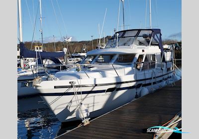 Stevens 1060 Ambassador Motorbåd 1995, med Perkins Sabre M135 motor, England