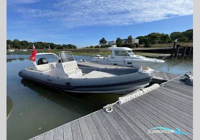 Stingher 800 GT Motorbåd 2006, med Mercury ME-275XL VERADO motor, England