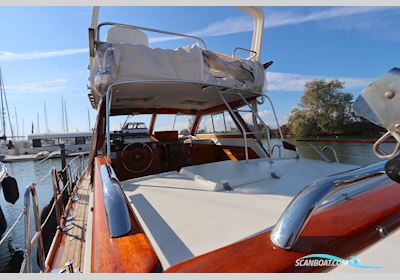 Storebro Adler Royal Cruiser 34 Fly Motorbåd 1977, Holland