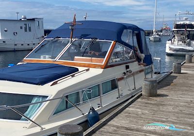 Storebro Royal  Cruiser 31 med bådplads i Gilleleje  Motorbåd 1978, med TAMD40A motor, Danmark