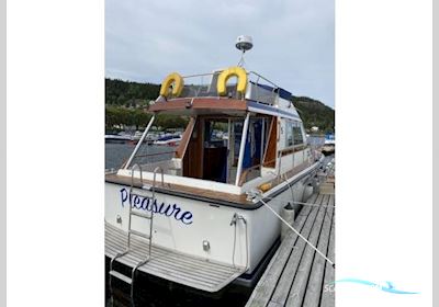Storebro Royal Cruiser 40 Biscaya Motorbåd 1983, med Volvo Penta motor, Sverige