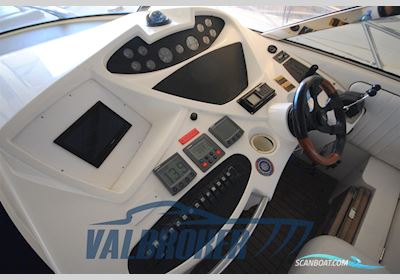 Sunseeker Predator 60 Motorbåd 2001, med MAN D2848 LE403 motor, Italien
