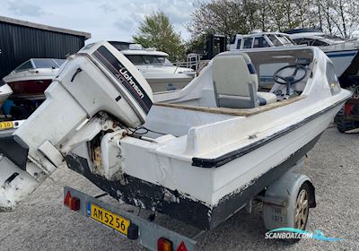Svensk Kabinebåd Motorbåd 1980, med Johnson 40 motor, Danmark