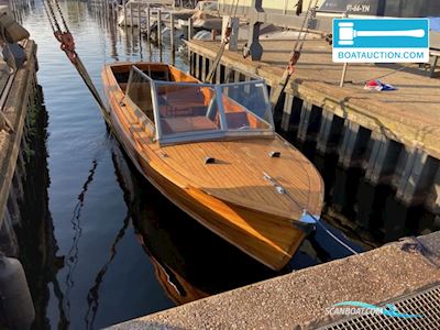 Taxi boat 850 Motorbåd 1952, med Perkins motor, Holland