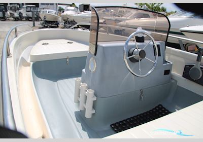 Terhi 4110 Motorbåd 2000, Danmark