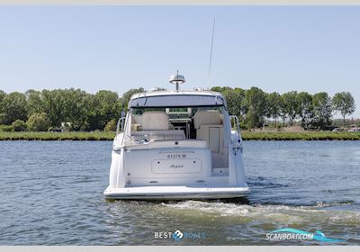 Tiara 4300 Sovran Motorbåd 2007, med Volvo Penta is Een Zweeds Merk Dat Wereldwijd Bekendstaat om Betrouwbare en Krachtige Scheepsmotoren en Aandrijfsystemen. Ze Leveren Zowel Diesel- al motor, Holland