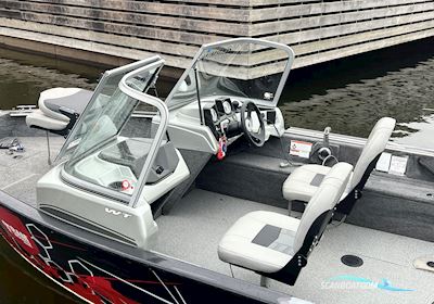 Tracker Pro Guide V16 WT Motorbåd 2018, med Evinrude 90hk E-Tec H.O motor, Sverige