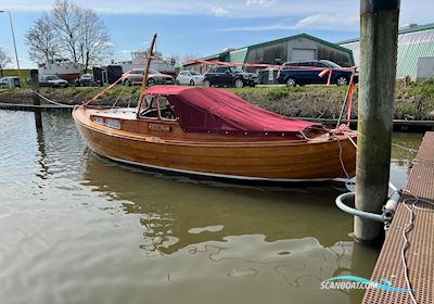 Tuckerboot Snipa Motorbåd 1960, med Peugeot Indoor Diesel motor, Tyskland