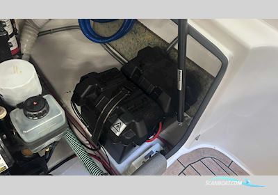 Uttern D68 Motorbåd 2008, med Mercruiser 4.3 l Mpi motor, Danmark