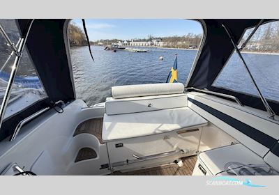 Uttern D68 Motorbåd 2003, med Mercruiser motor, Sverige
