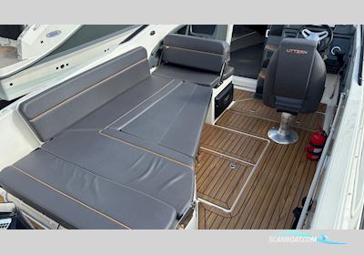 Uttern D70 Motorbåd 2020, med Mercury motor, Sverige