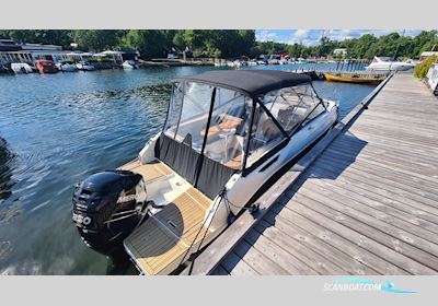 Uttern D70 Motorbåd 2017, med Mercury motor, Sverige
