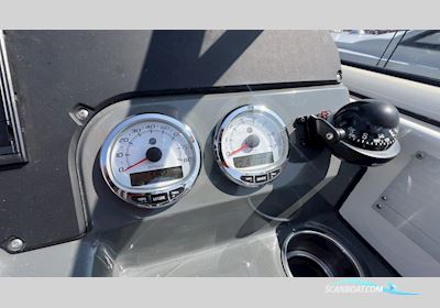 Uttern D77 Motorbåd 2016, med Mercury motor, Sverige