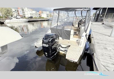 Uttern D77 Motorbåd 2017, med Mercury motor, Sverige