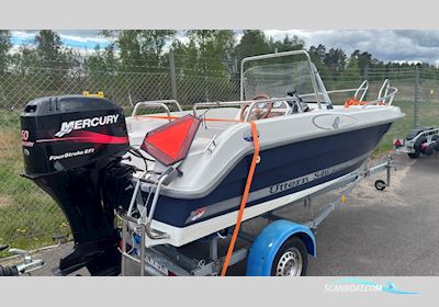 Uttern S46 Motorbåd 2002, med Mercury motor, Sverige