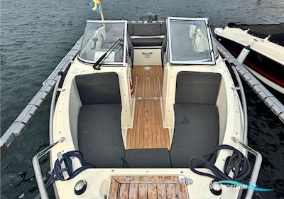 Uttern T51 Motorbåd 2016, med Mercury motor, Sverige