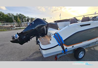 Uttern T65 Motorbåd 2019, med Mercury motor, Sverige