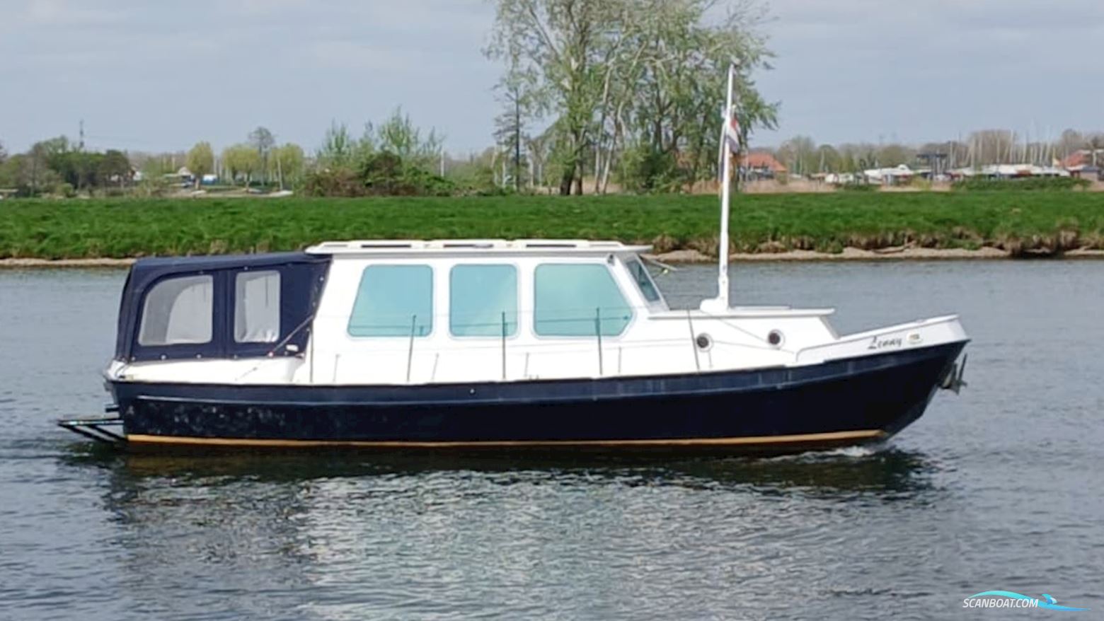 Van Leeuwenvlet 9 Motorbåd 1975, Holland