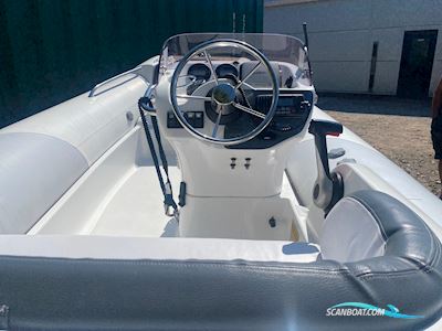 Walker Bay Generation 430 Motorbåd 2011, med Yamaha motor, England