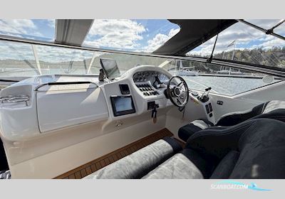 Windy 37 Grand Mistral Motorbåd 2002, med 2 x Volvo Penta motor, Sverige