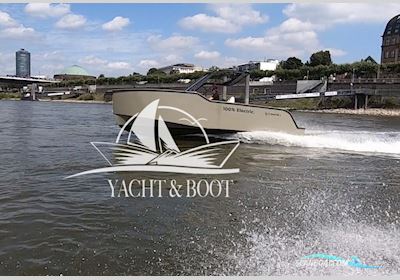 X Shore 1 Motorbåd 2024, med Brusa motor, Holland