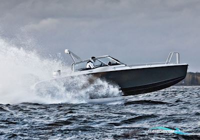 XO 240 RS Motorbåd 2014, med Evinrude 300 E-TEC motor, Estland