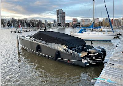 XO XO Cruiser Motorbåd 2017, med  2 st Mercury 350 Verado (340 Tim) motor, Sverige