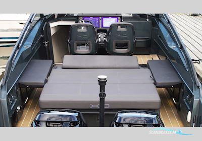 XO XO Cruiser Motorbåd 2017, med  2 st Mercury 350 Verado (340 Tim) motor, Sverige