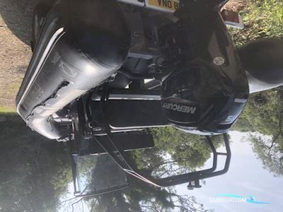 Zodiac Pro 5.5 RIB Motorbåd 2022, med Mercury motor, England