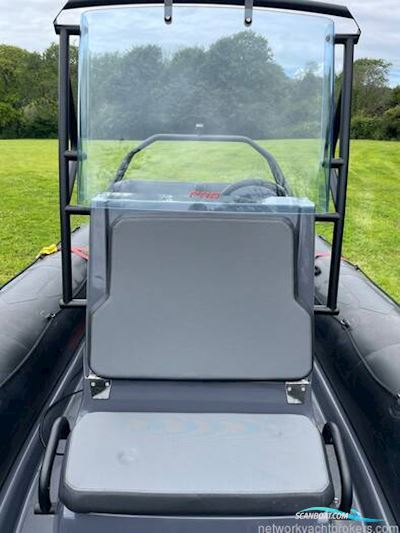 Zodiac Pro 5.5 RIB Motorbåd 2022, med Mercury motor, England