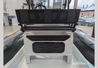 Zodiac Pro 7 RIB Motorbåd 2021, med Mercury motor, England