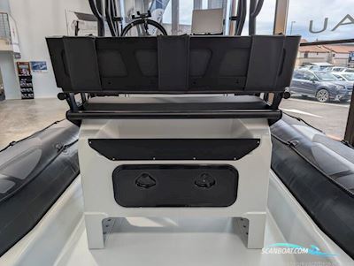 Zodiac Pro 7 RIB Motorbåd 2021, med Mercury motor, England