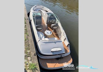 . Motorbåt 2006, med Mercruiser motor, Holland