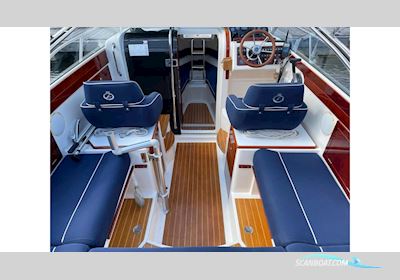 AQUADOR 23 DC Motorbåt 2005, med Mercruiser motor, Sverige