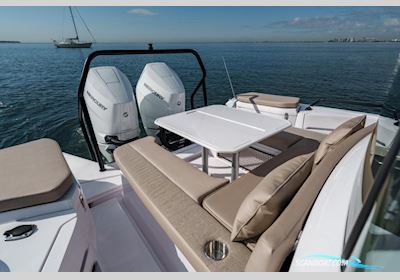 AXOPAR 37 Cross Cabin Motorbåt 2025, med Mercury Verado motor, Finland