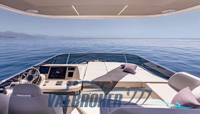 Absolute 56 Fly Motorbåt 2023, med Volvo Penta D8 Ips 800 motor, Italien