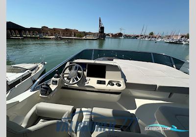 Absolute 56 Fly Motorbåt 2025, med Volvo Penta D11 Ips 950 motor, Italien